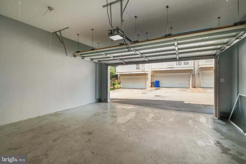 10728 Horde St