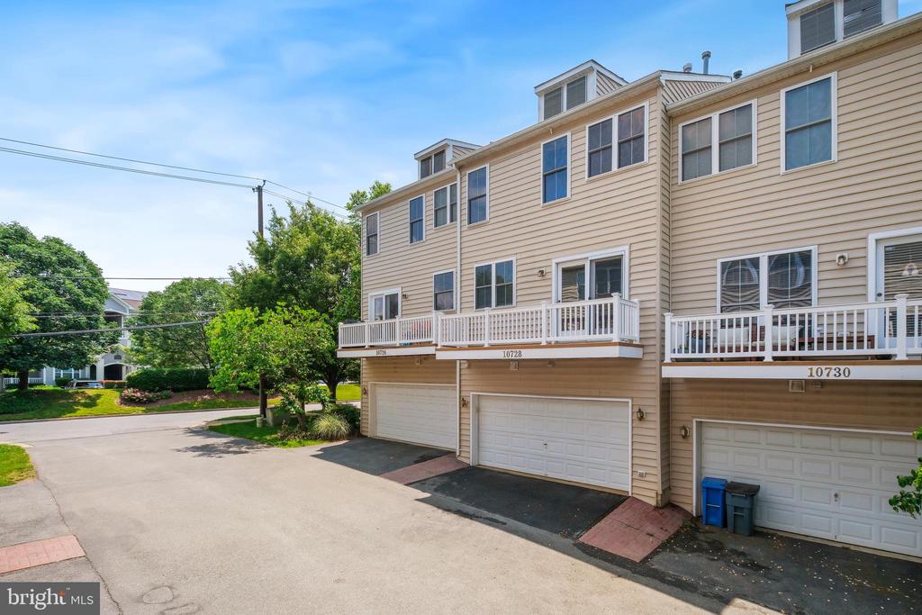10728 Horde St
