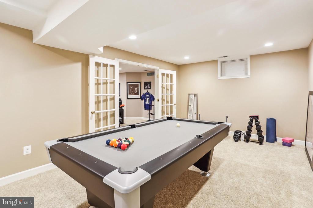 612 KENT OAKS WAY