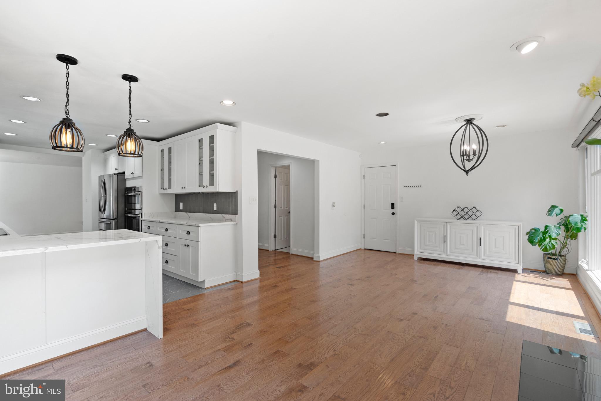 9524 WOODINGTON DRIVE