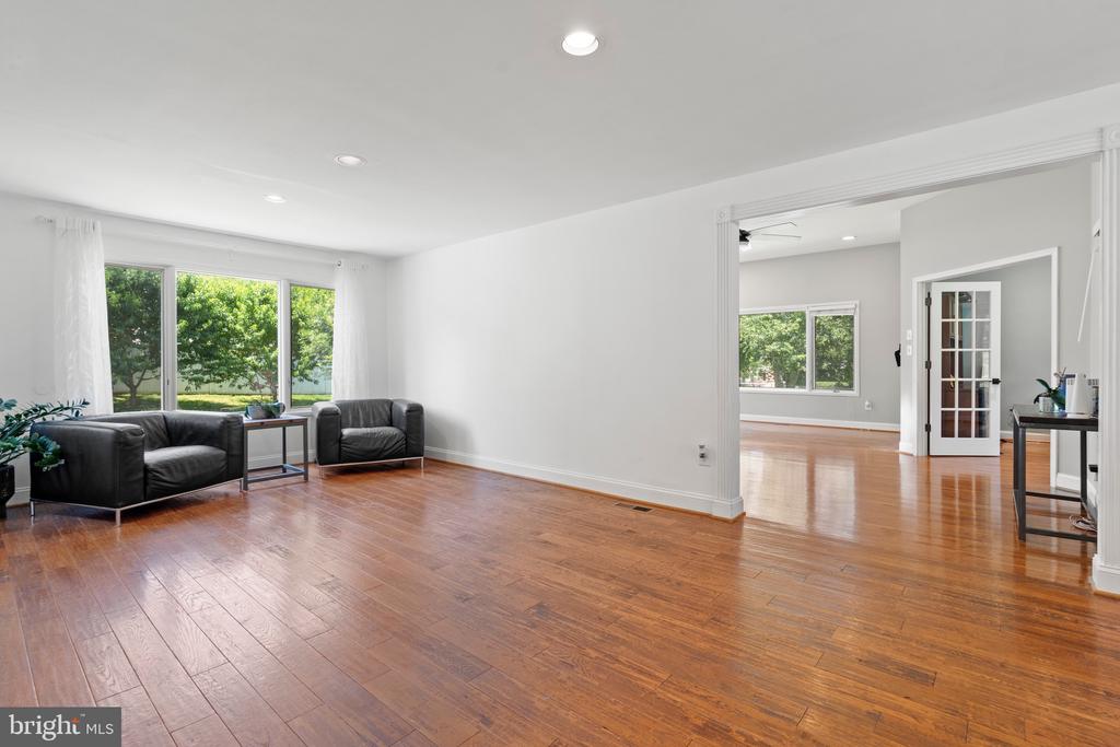 9524 WOODINGTON DRIVE