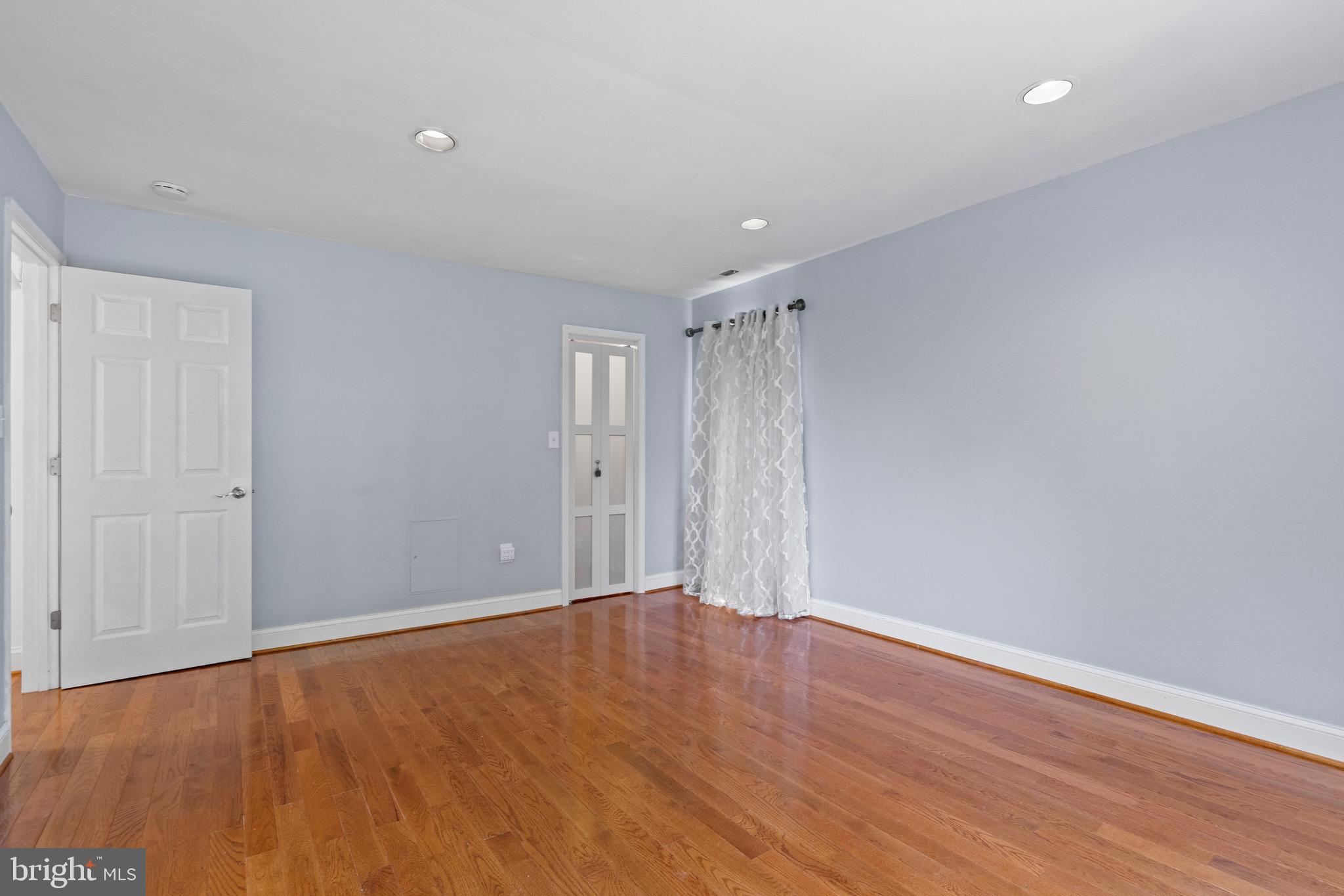 9524 WOODINGTON DRIVE