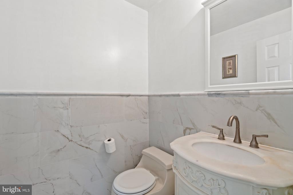 9524 WOODINGTON DRIVE