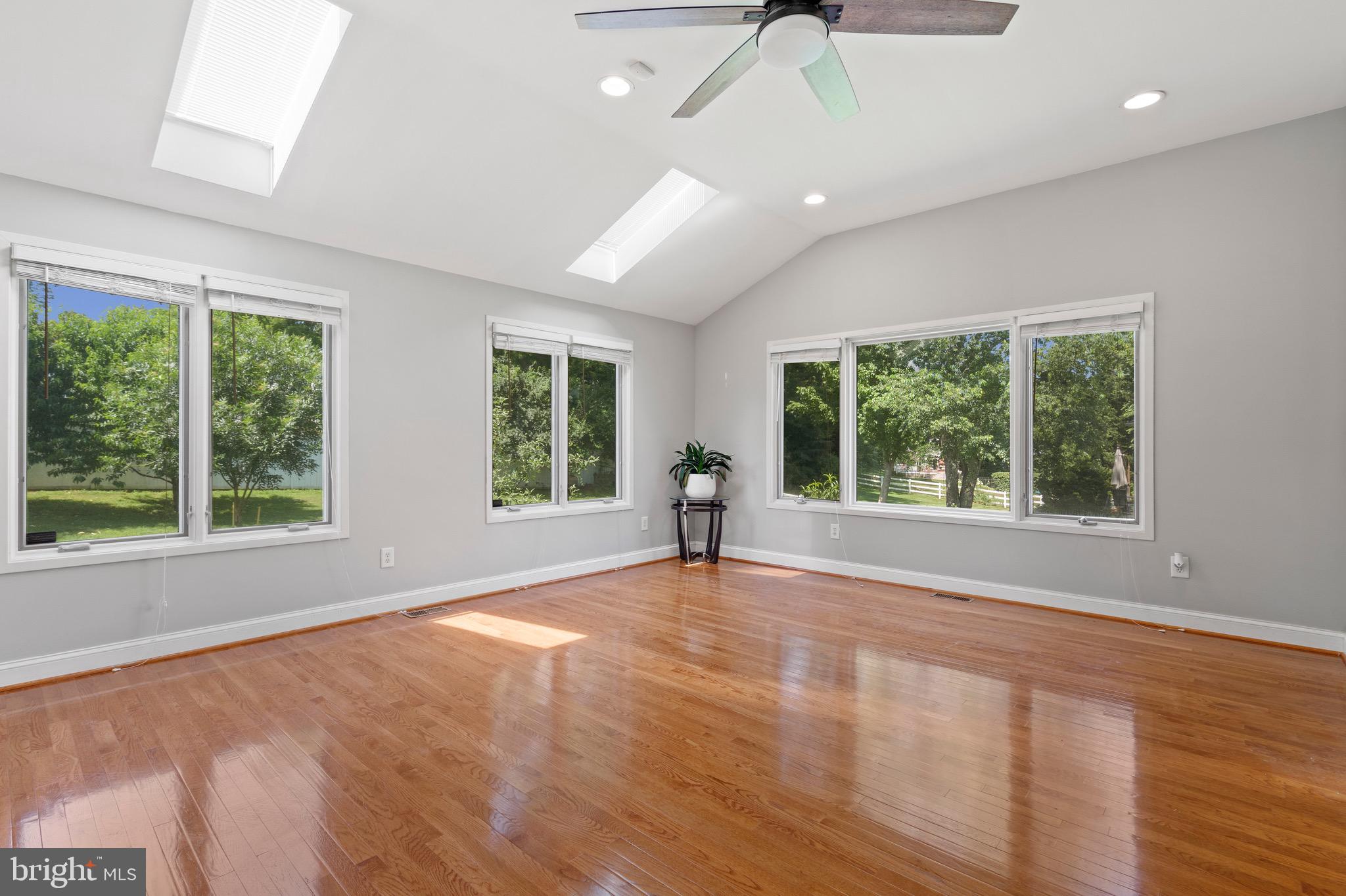 9524 WOODINGTON DRIVE