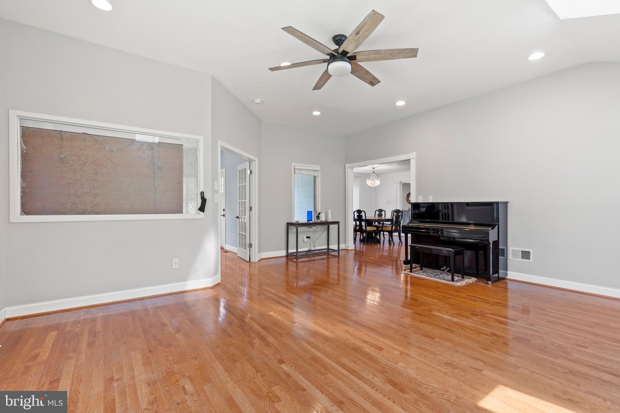 9524 WOODINGTON DRIVE