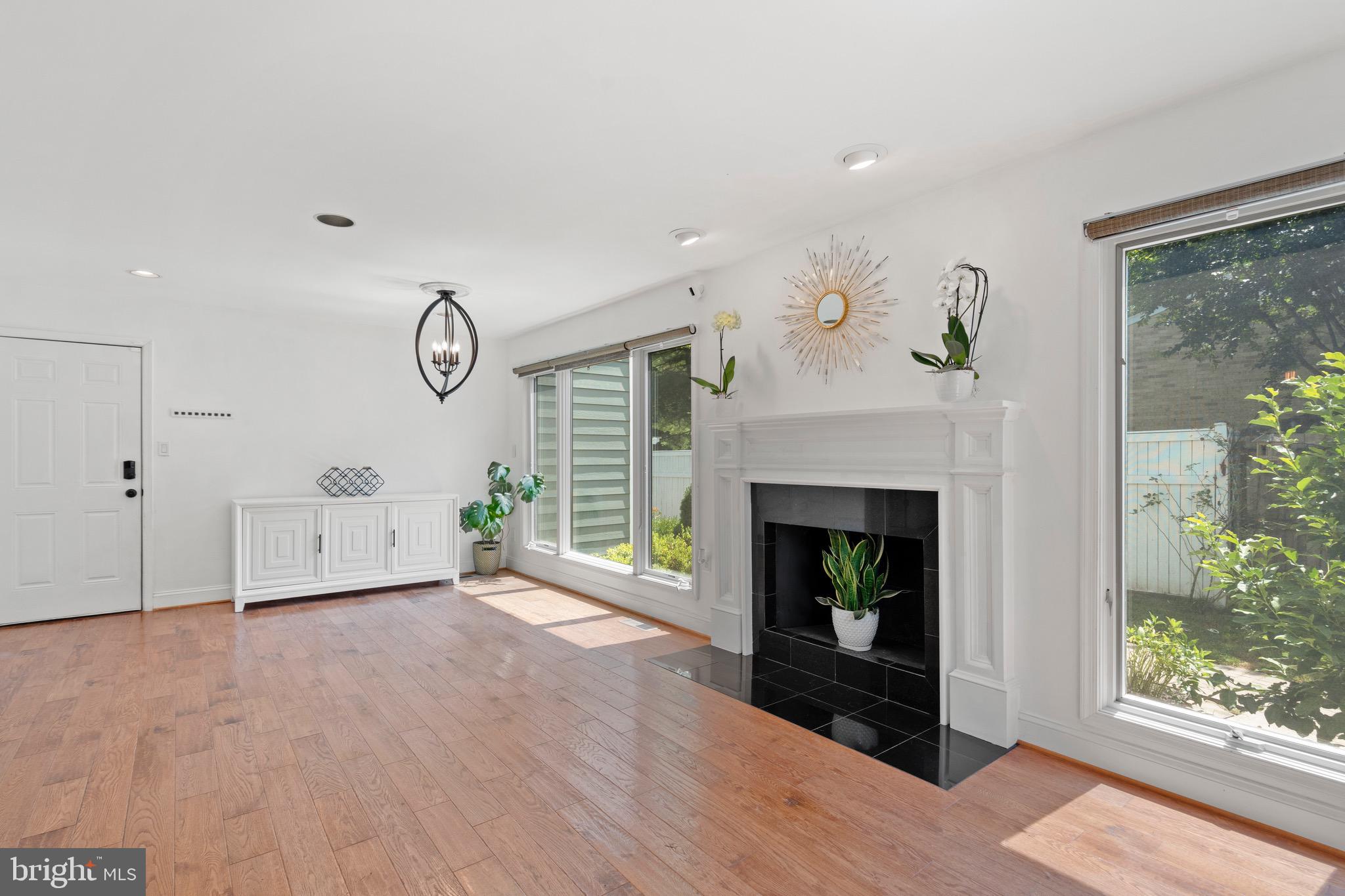 9524 WOODINGTON DRIVE