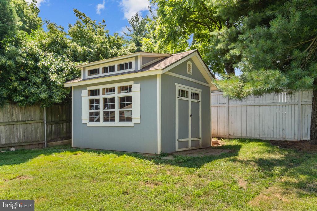 9524 WOODINGTON DRIVE