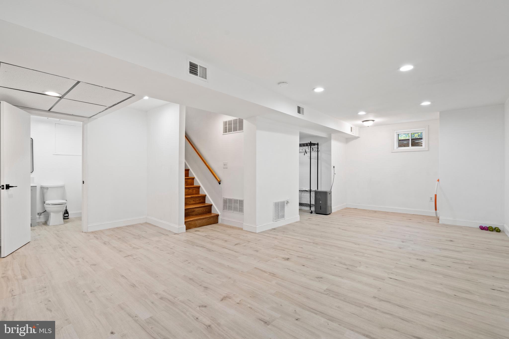 9524 WOODINGTON DRIVE