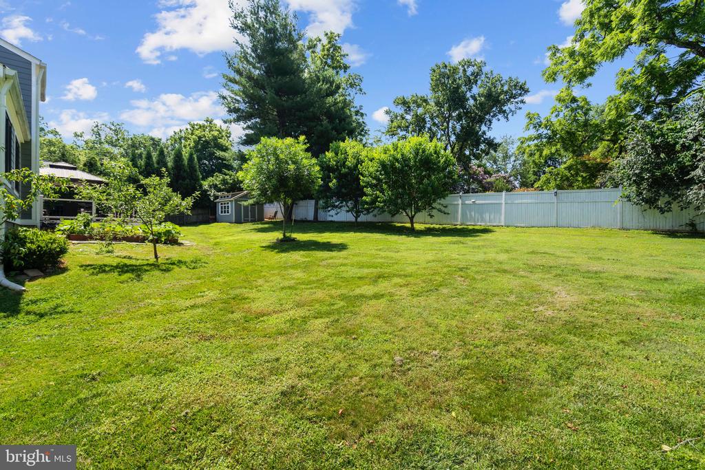 9524 WOODINGTON DRIVE