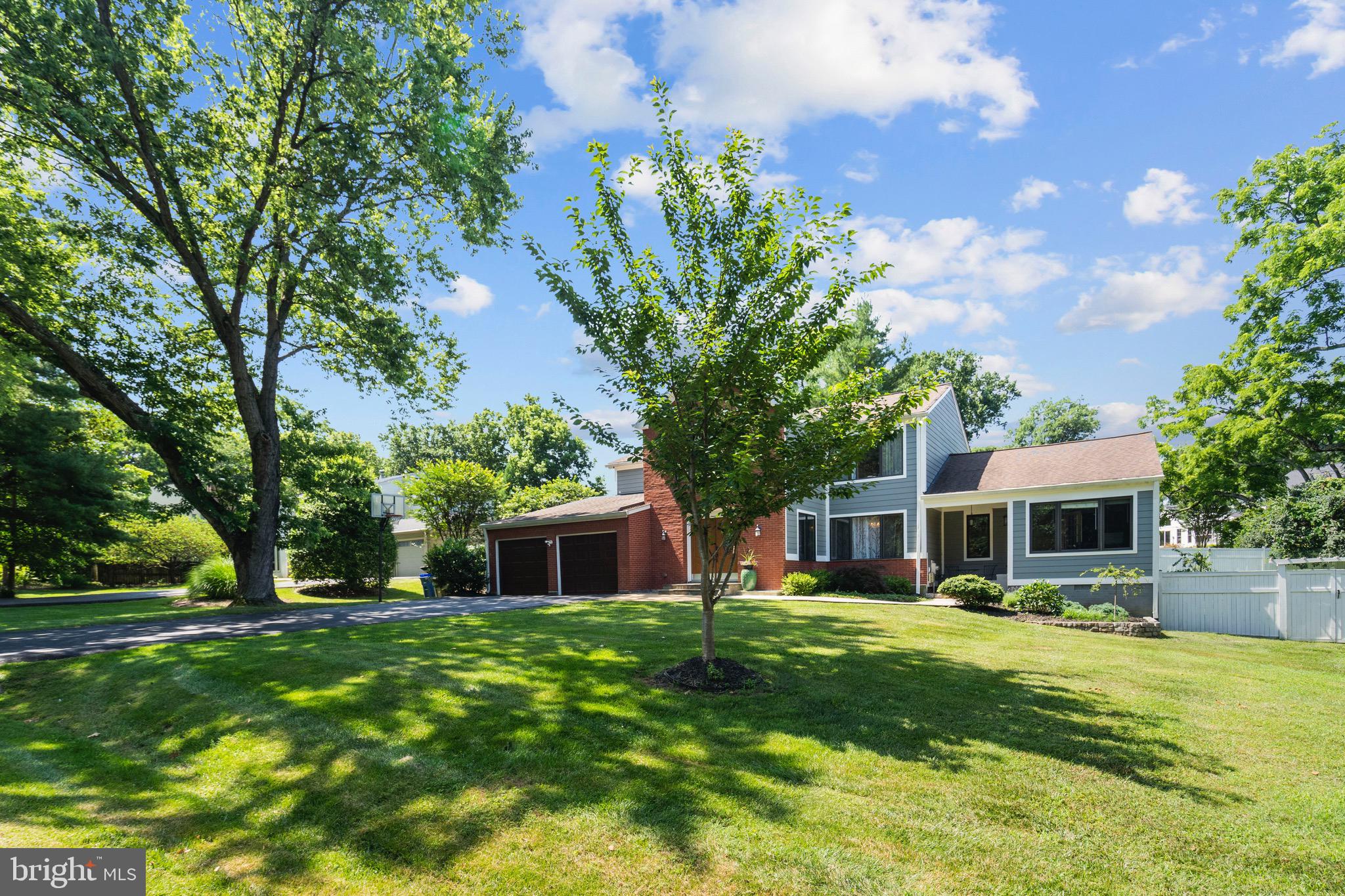 9524 WOODINGTON DRIVE