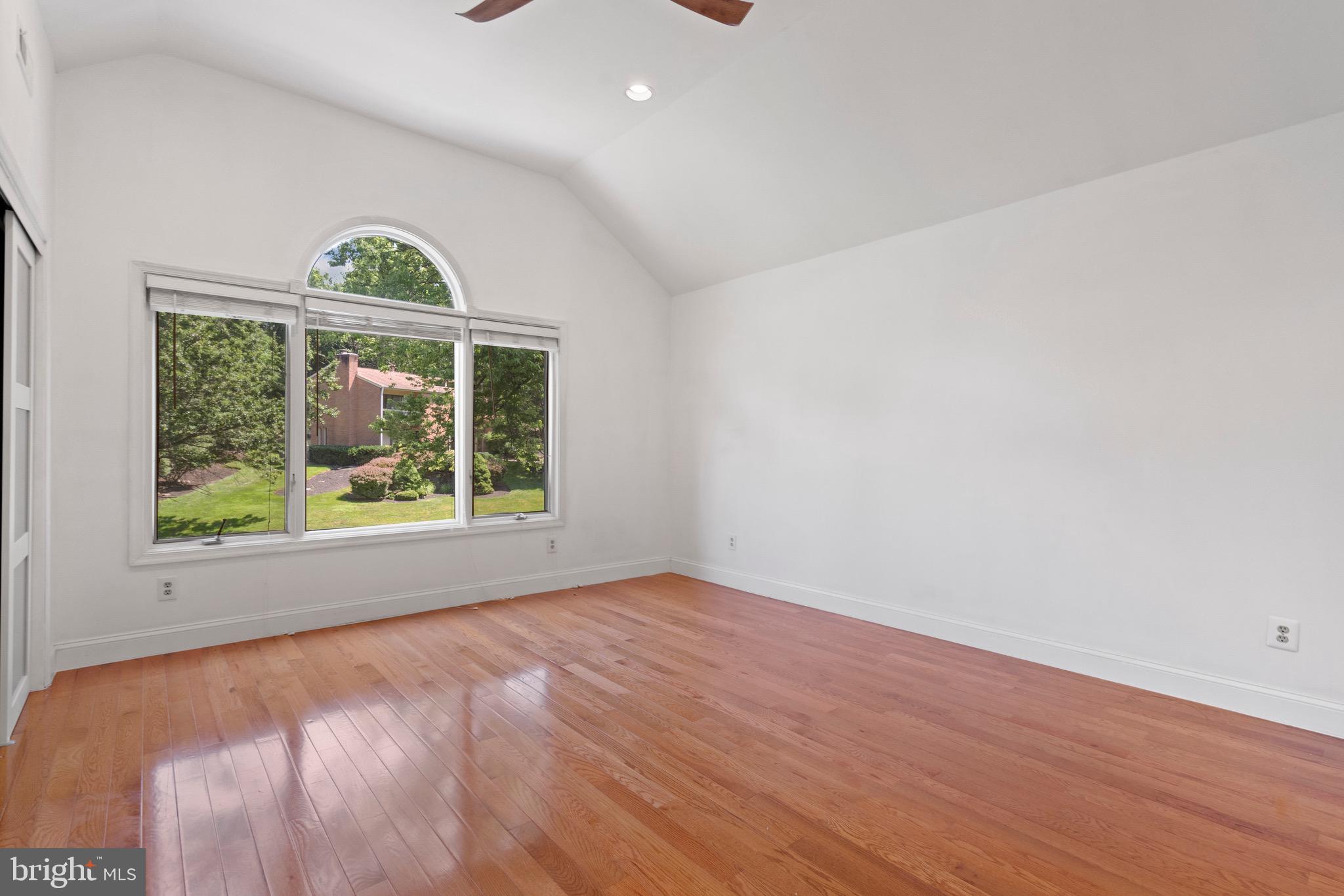 9524 WOODINGTON DRIVE