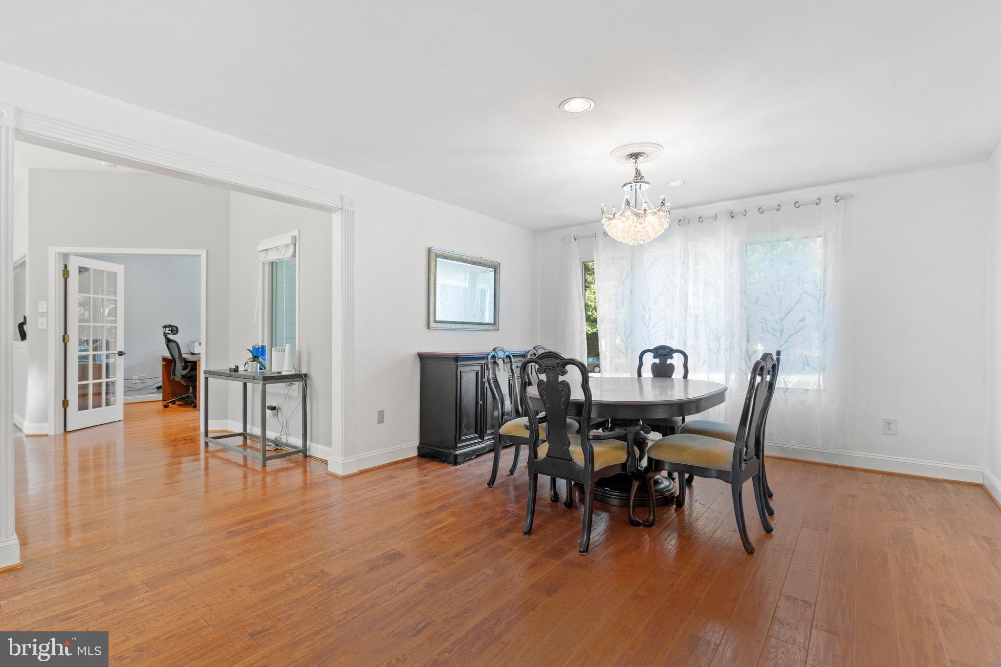 9524 WOODINGTON DRIVE