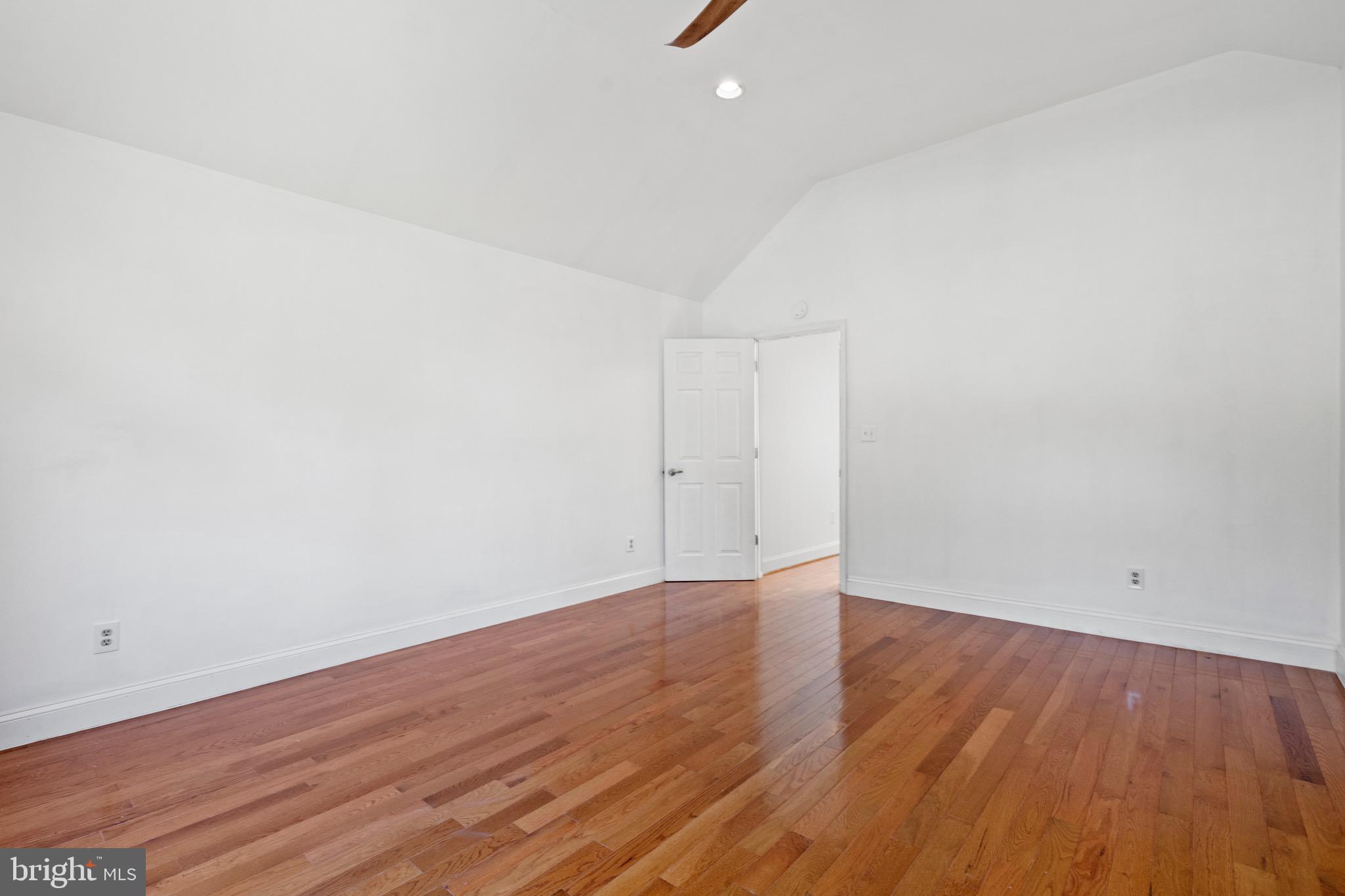 9524 WOODINGTON DRIVE