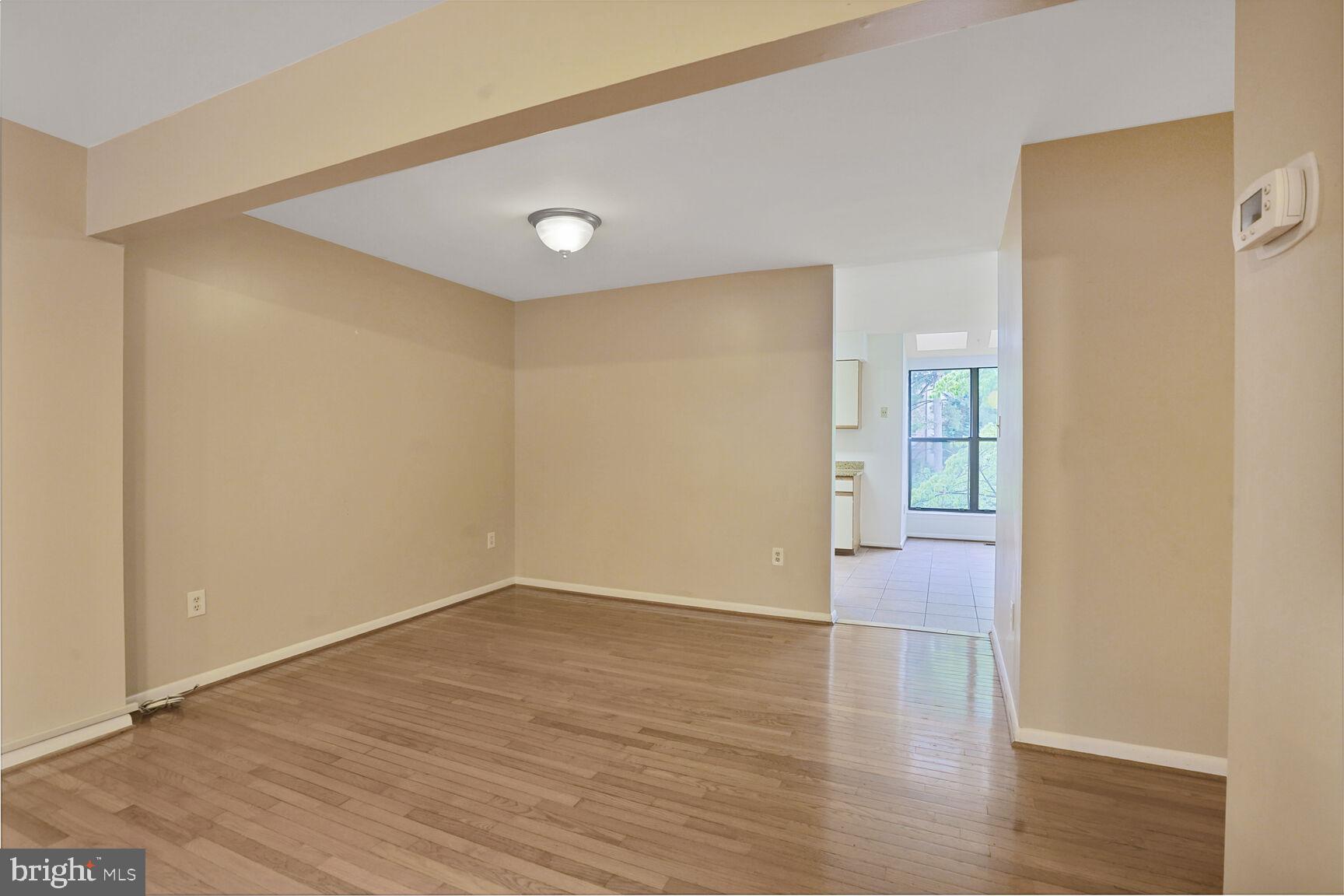 5309 KING CHARLES WAY