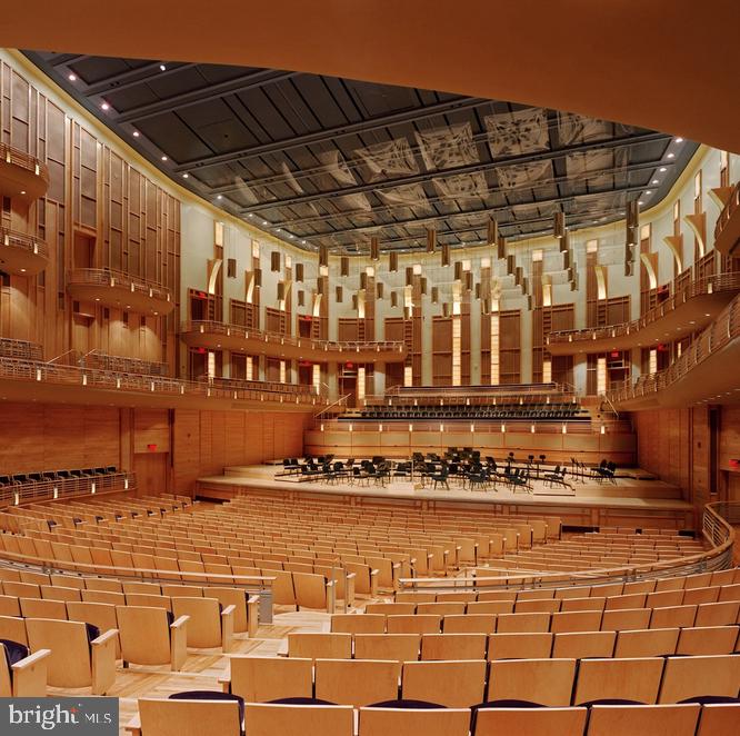 5809 NICHOLSON LN #803