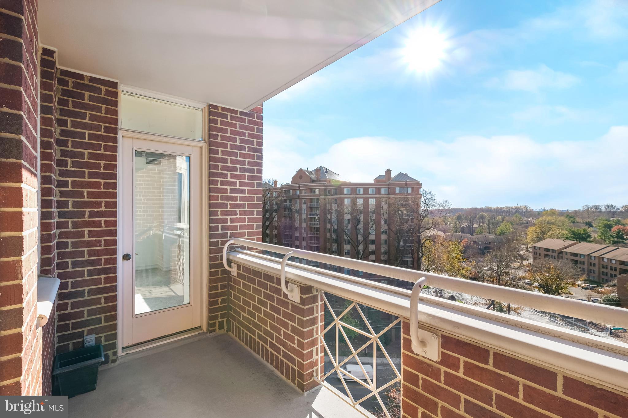 5809 NICHOLSON LN #803