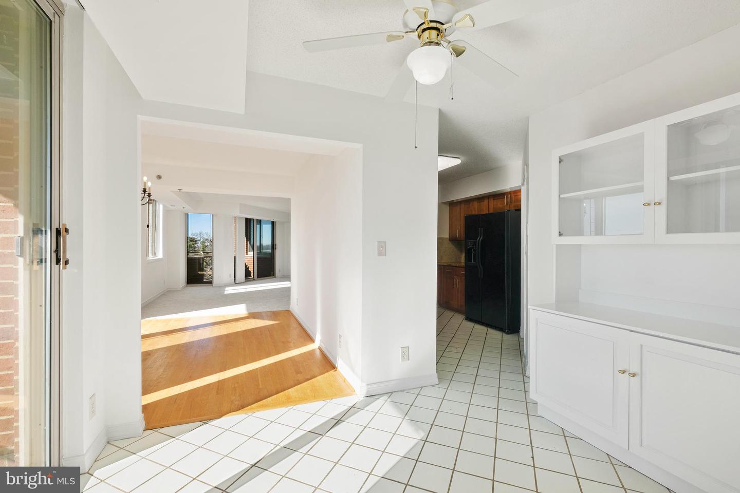 5809 NICHOLSON #803