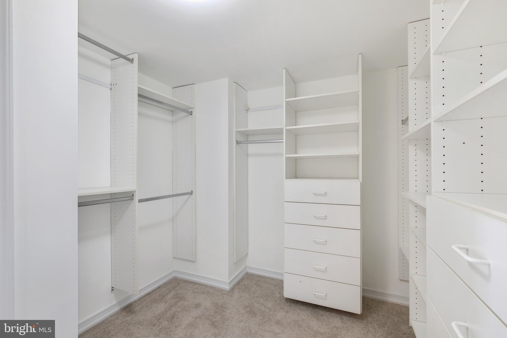 5809 NICHOLSON LN #803