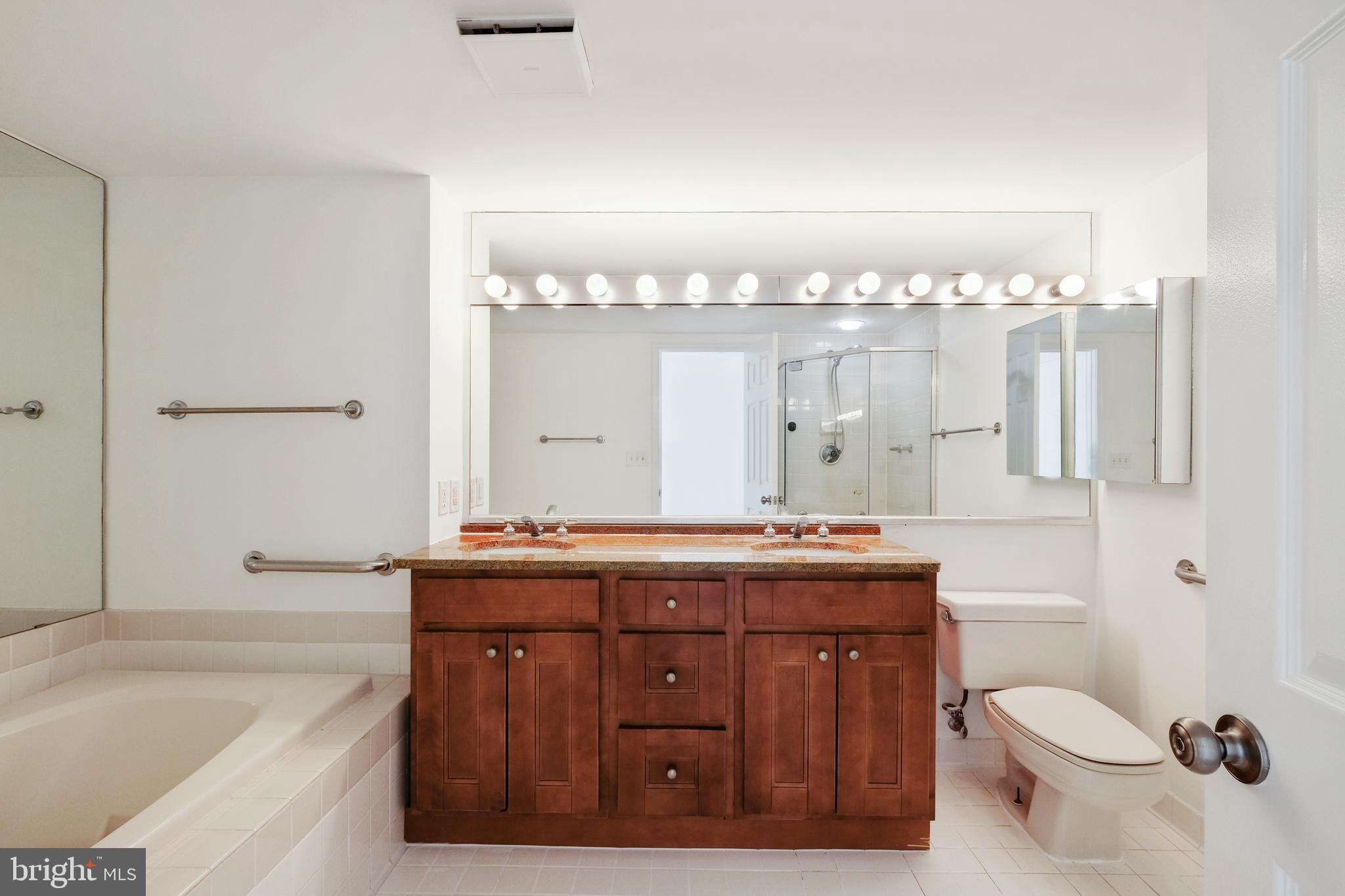 5809 NICHOLSON LN #803