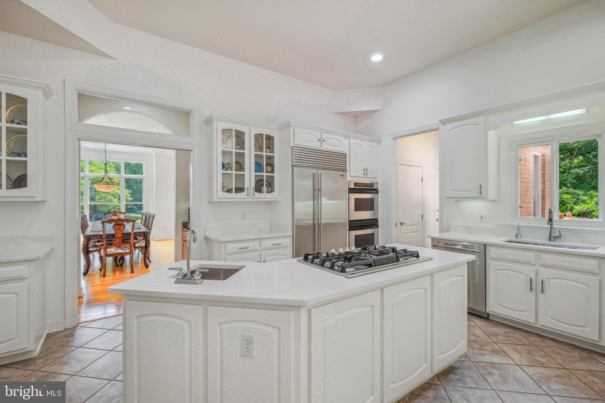 7909 Paloma Ct