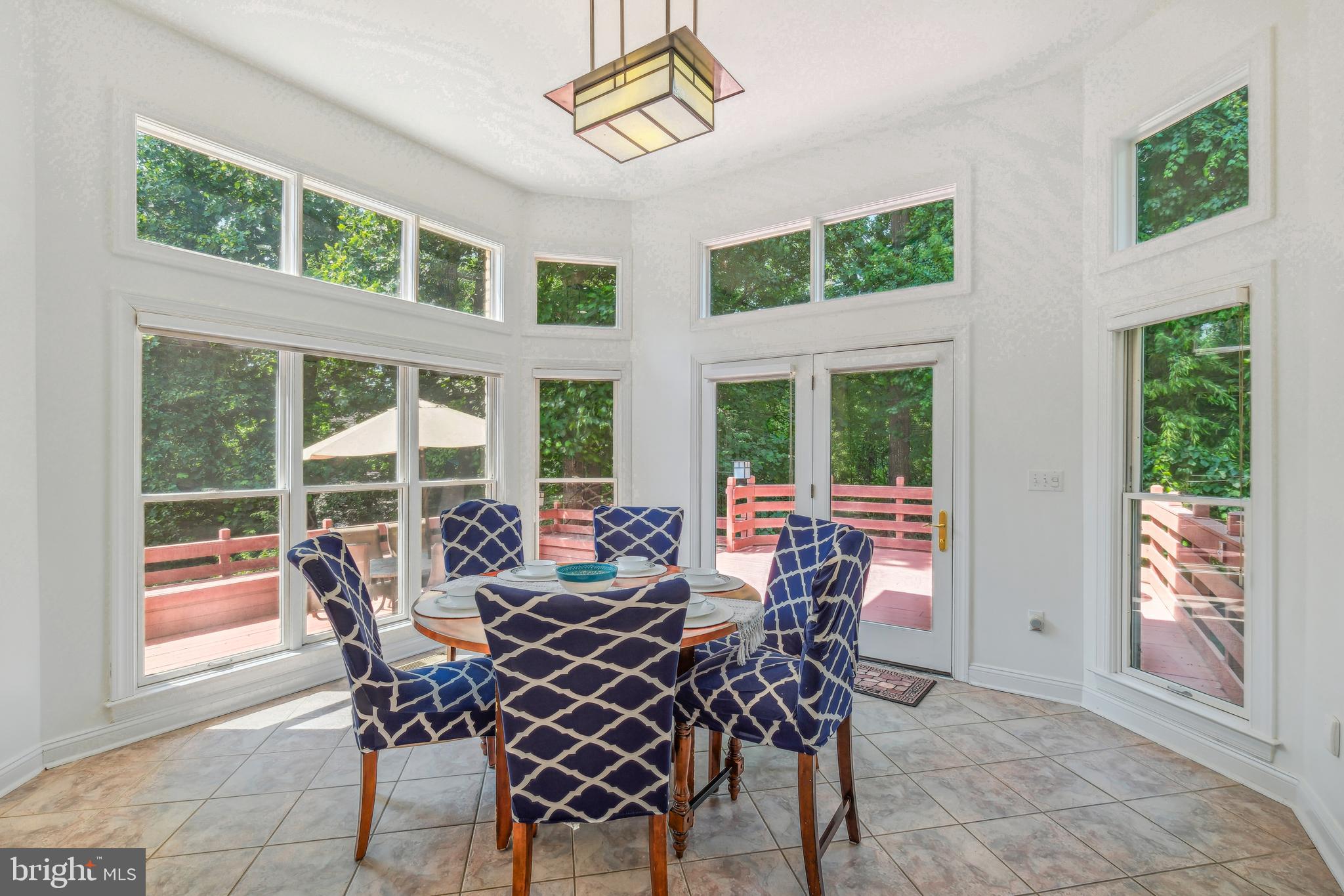 7909 Paloma Ct