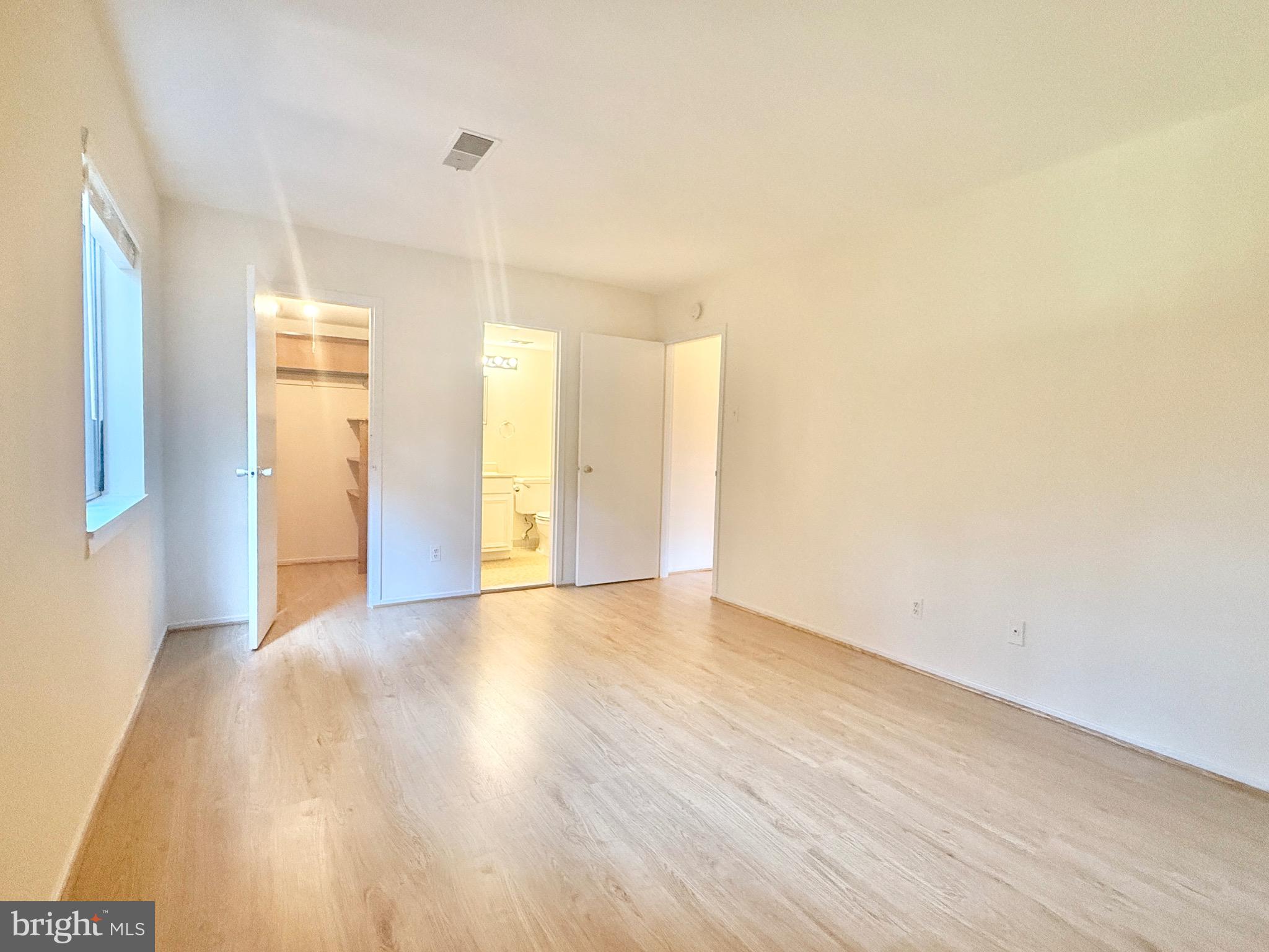 19319 Club House Rd #301