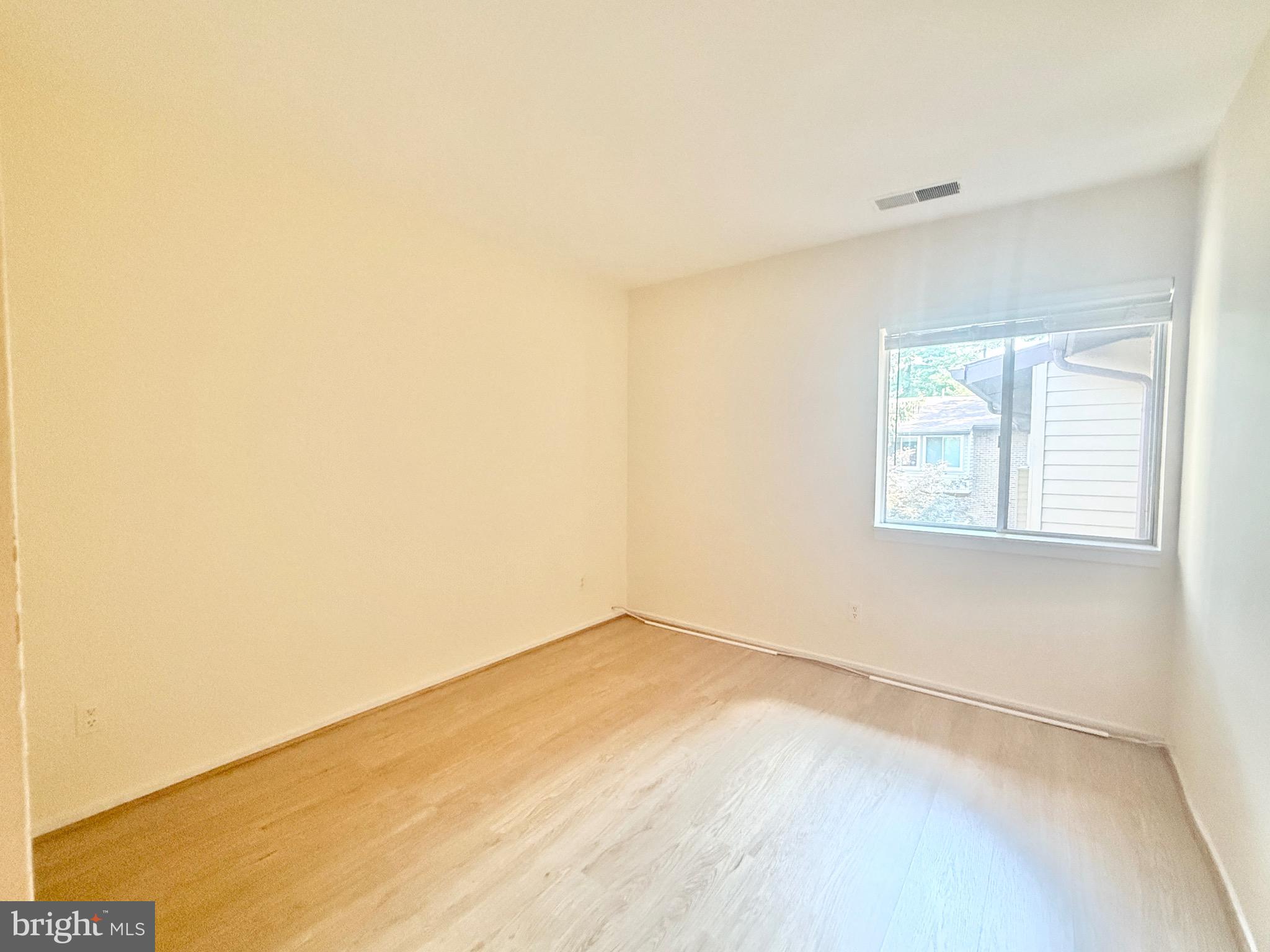 19319 Club House Rd #301