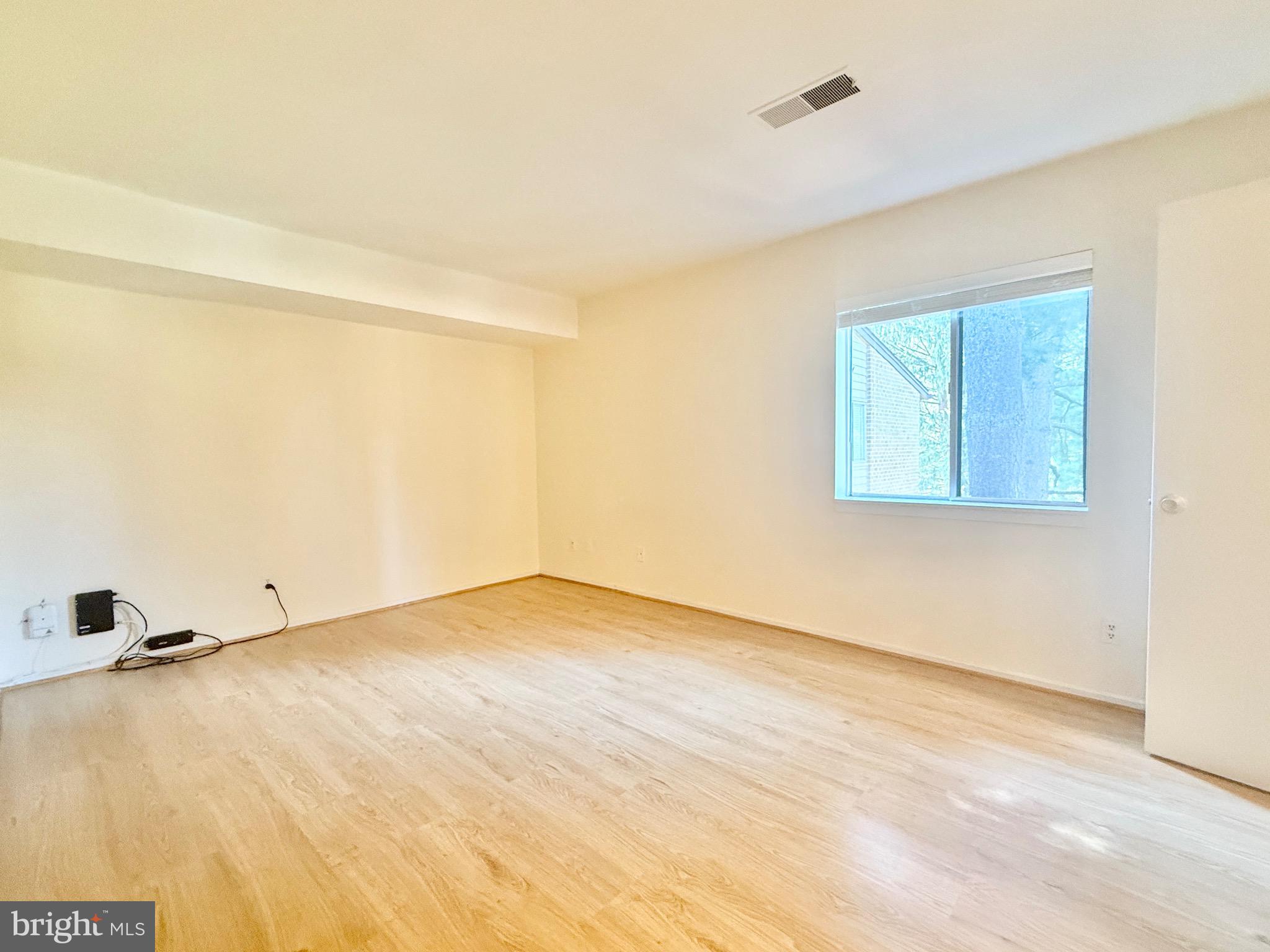 19319 Club House Rd #301