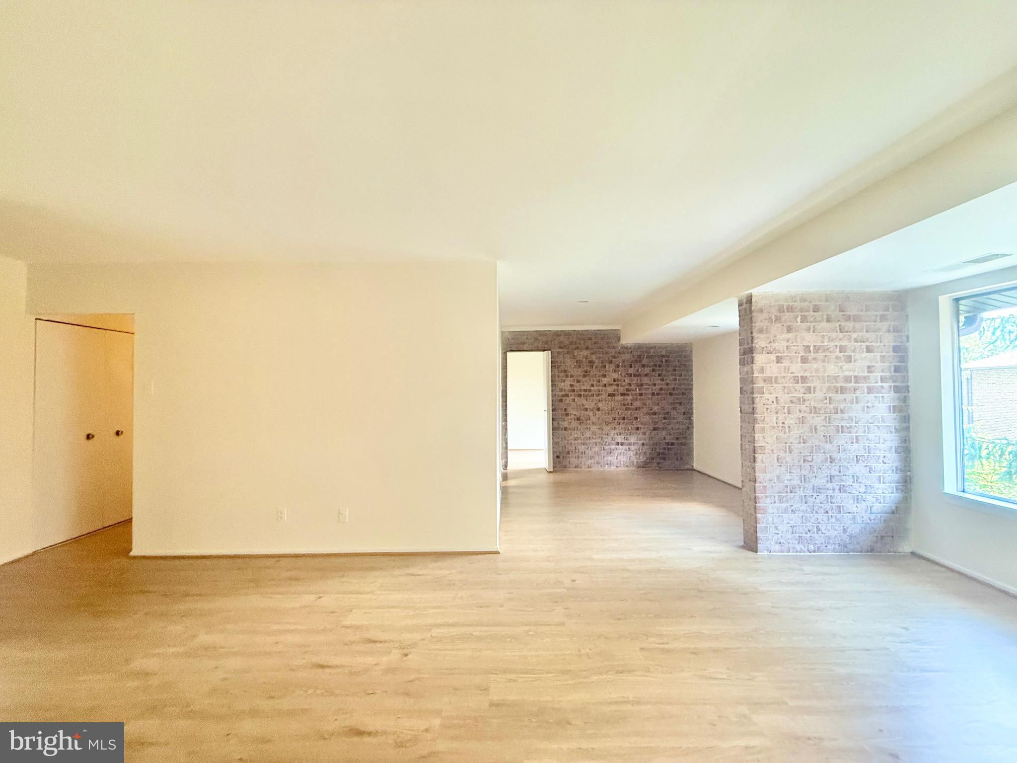 19319 Club House Rd #301