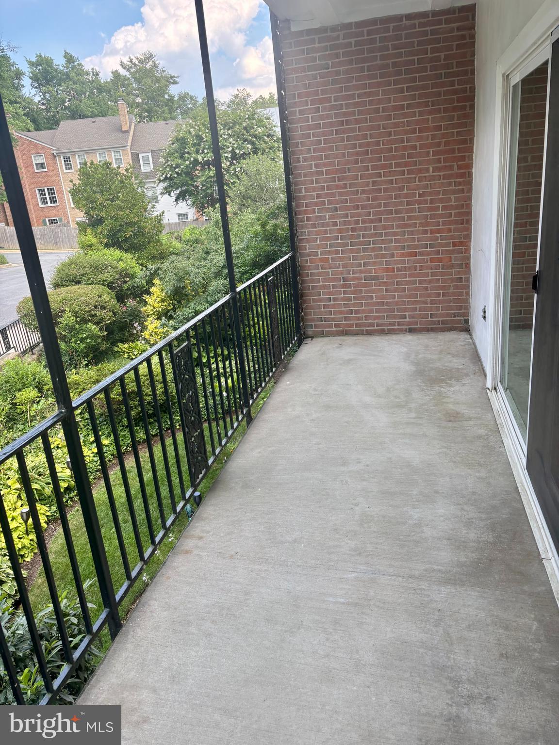 3535 CHEVY CHASE LAKE DR #210