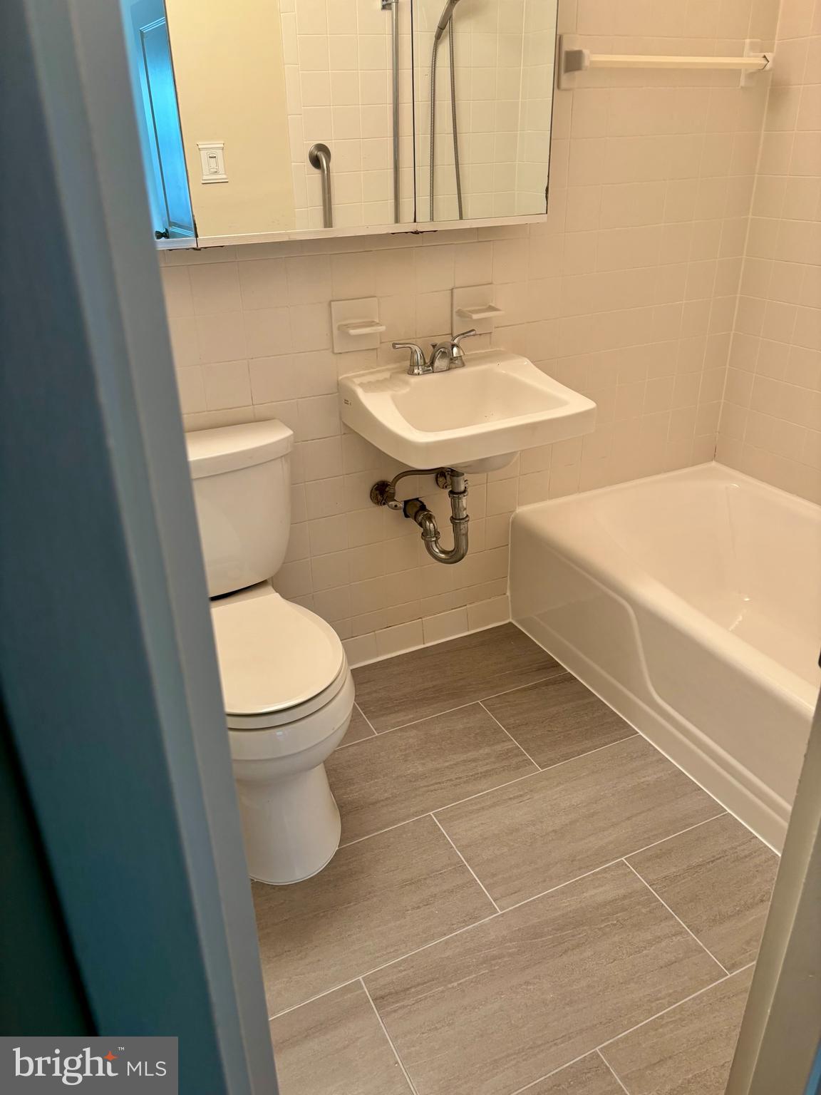 3535 CHEVY CHASE LAKE DR #210