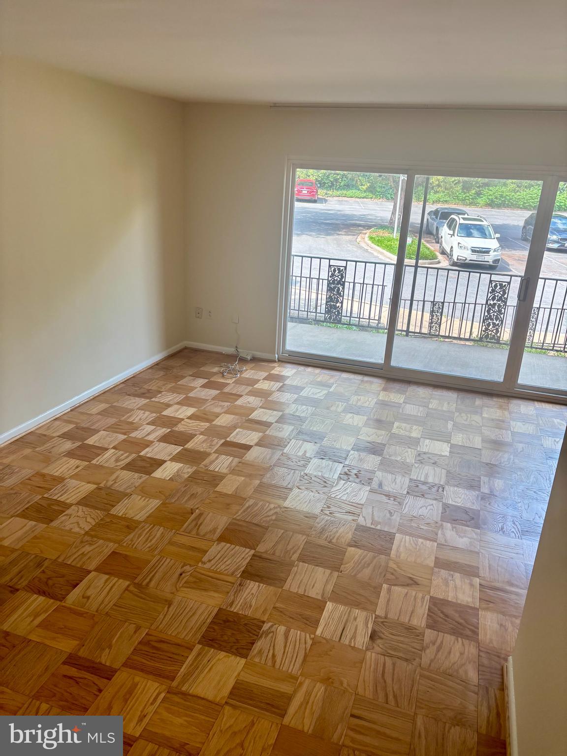 3535 CHEVY CHASE LAKE DR #210