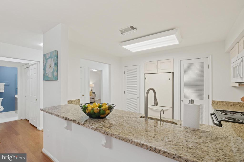 5 Luxberry Ct #2