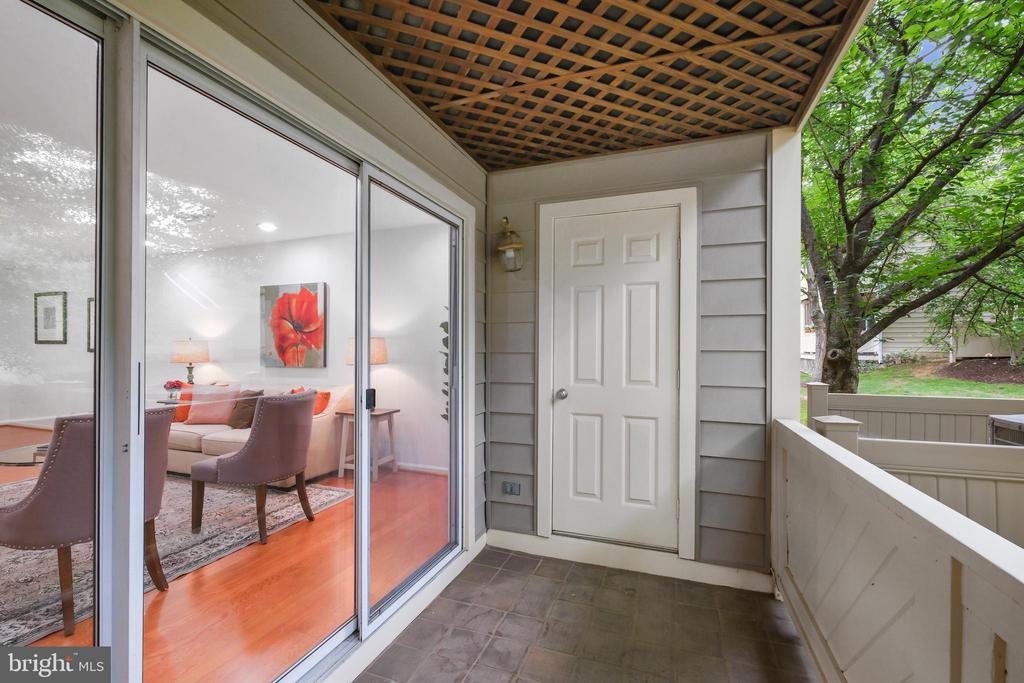 5 Luxberry Ct #2