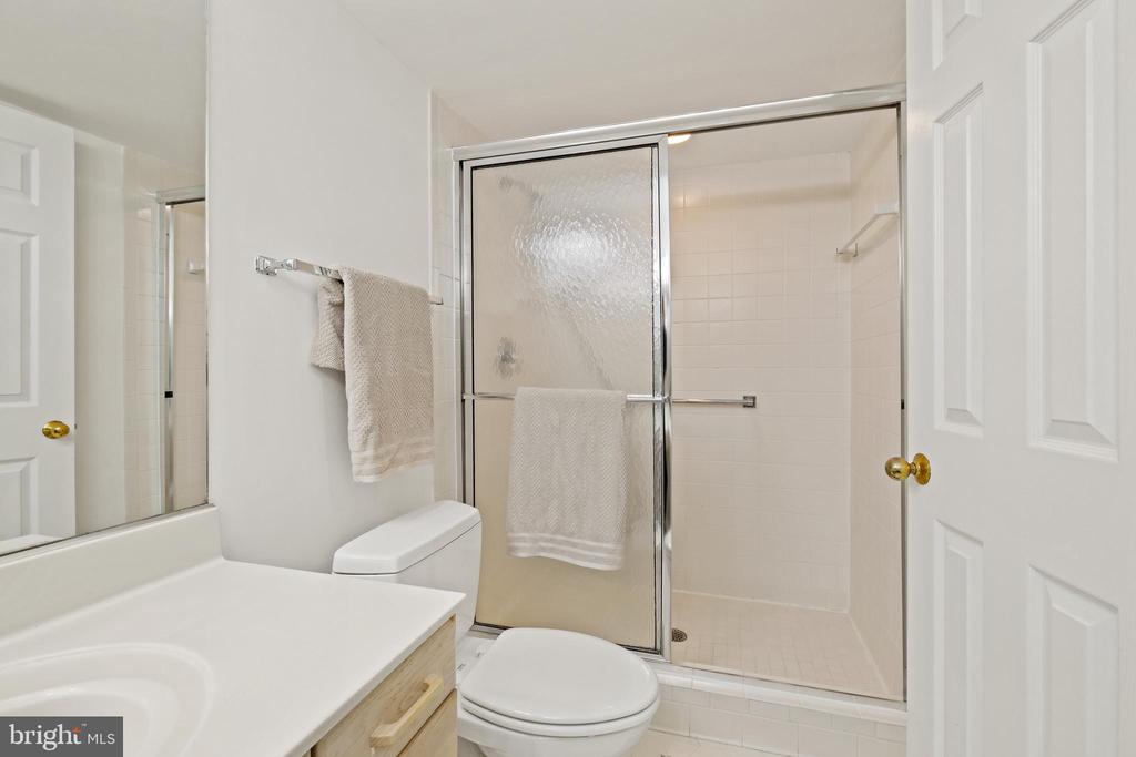 5 Luxberry Ct #2