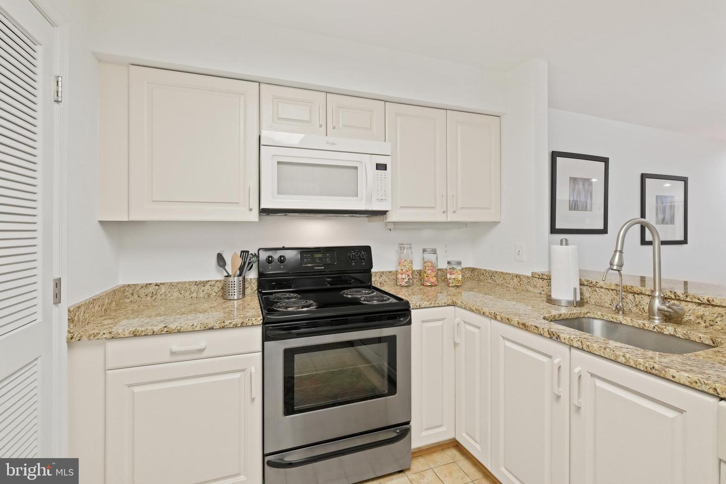 5 Luxberry Ct #2