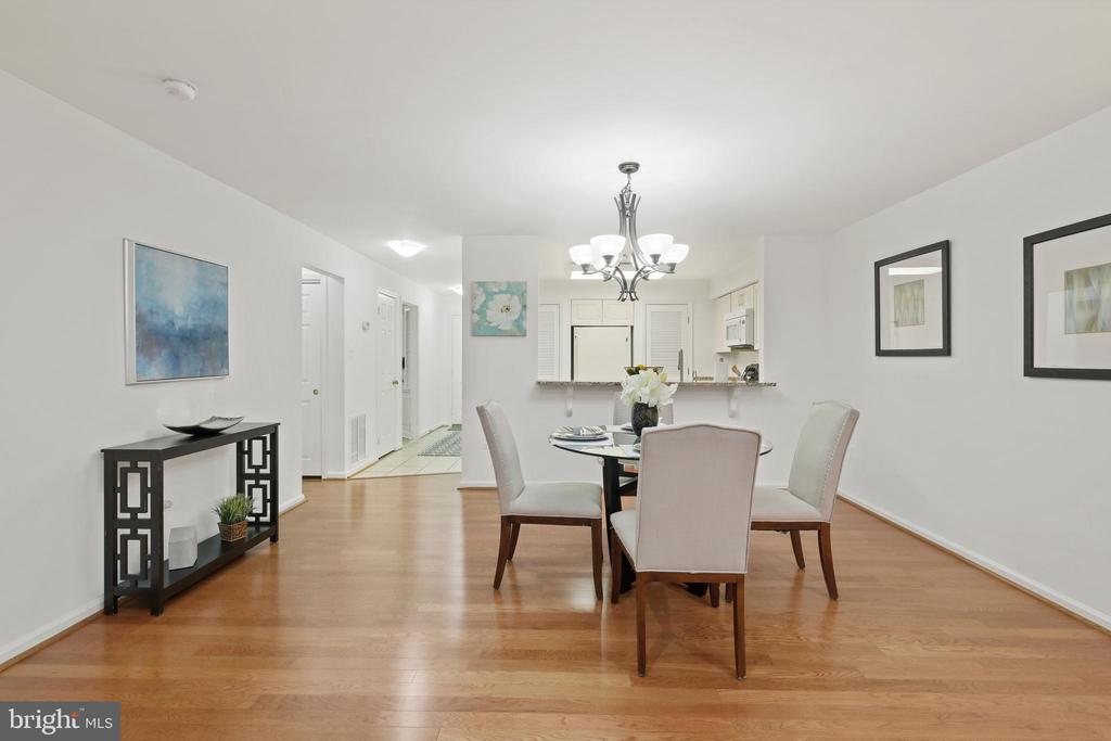 5 Luxberry Ct #2