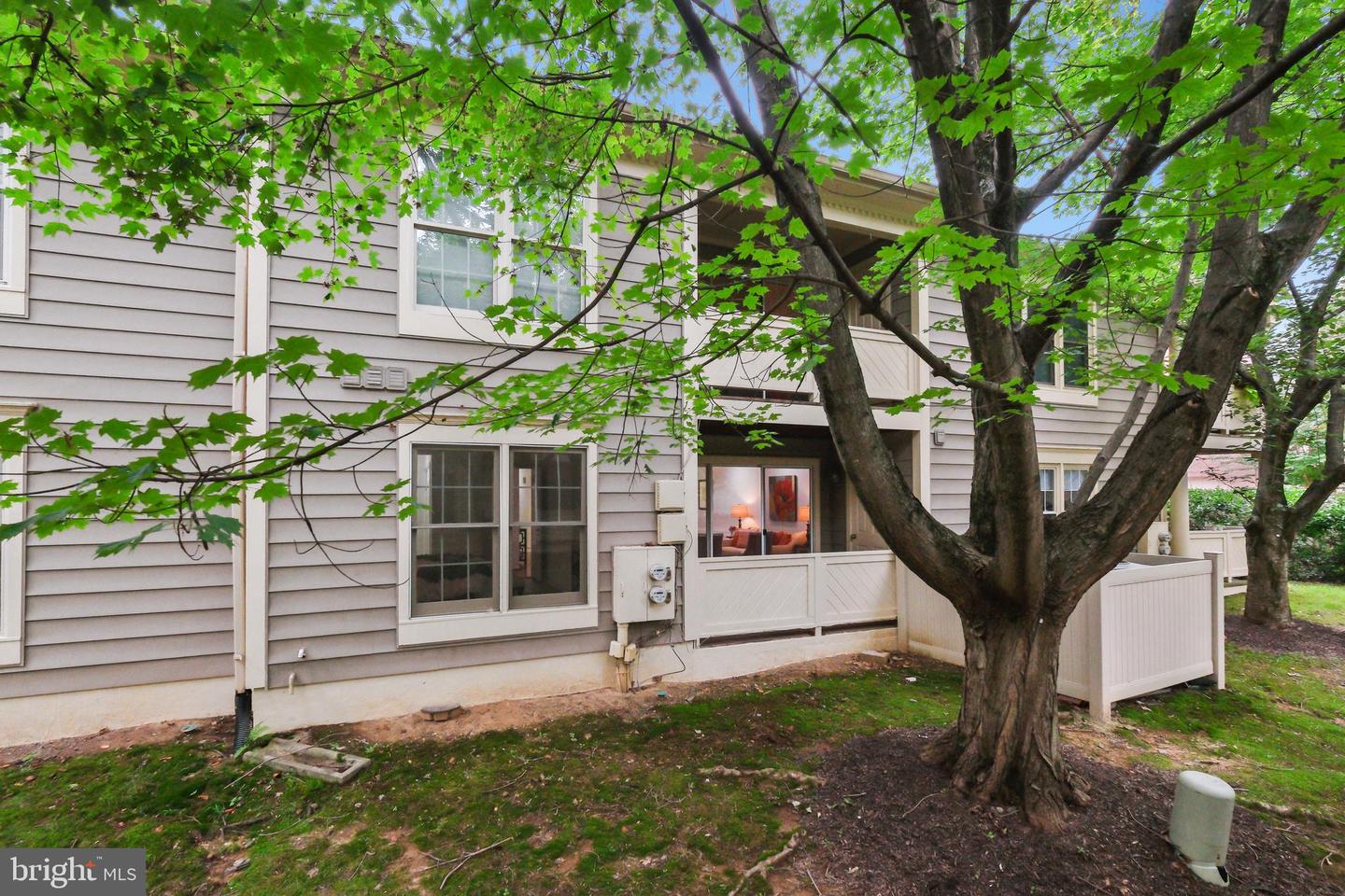 5 Luxberry Ct #2