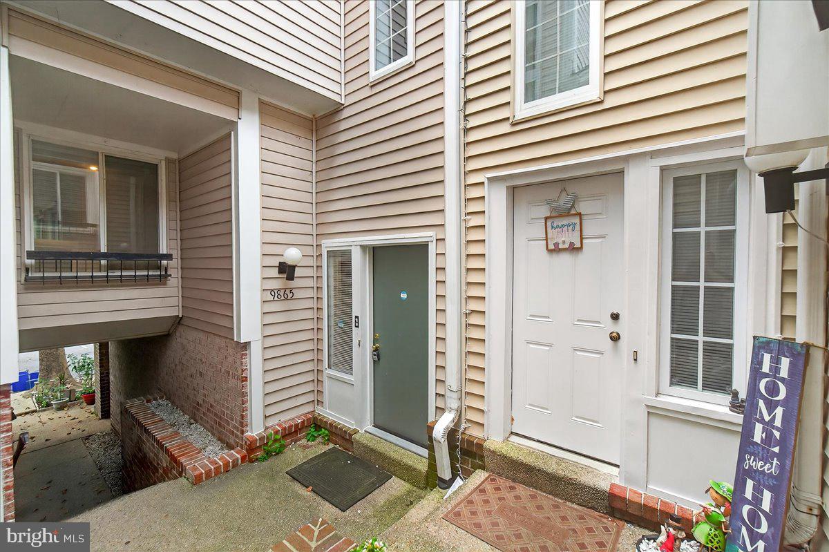 9865 LAKE SHORE DRIVE