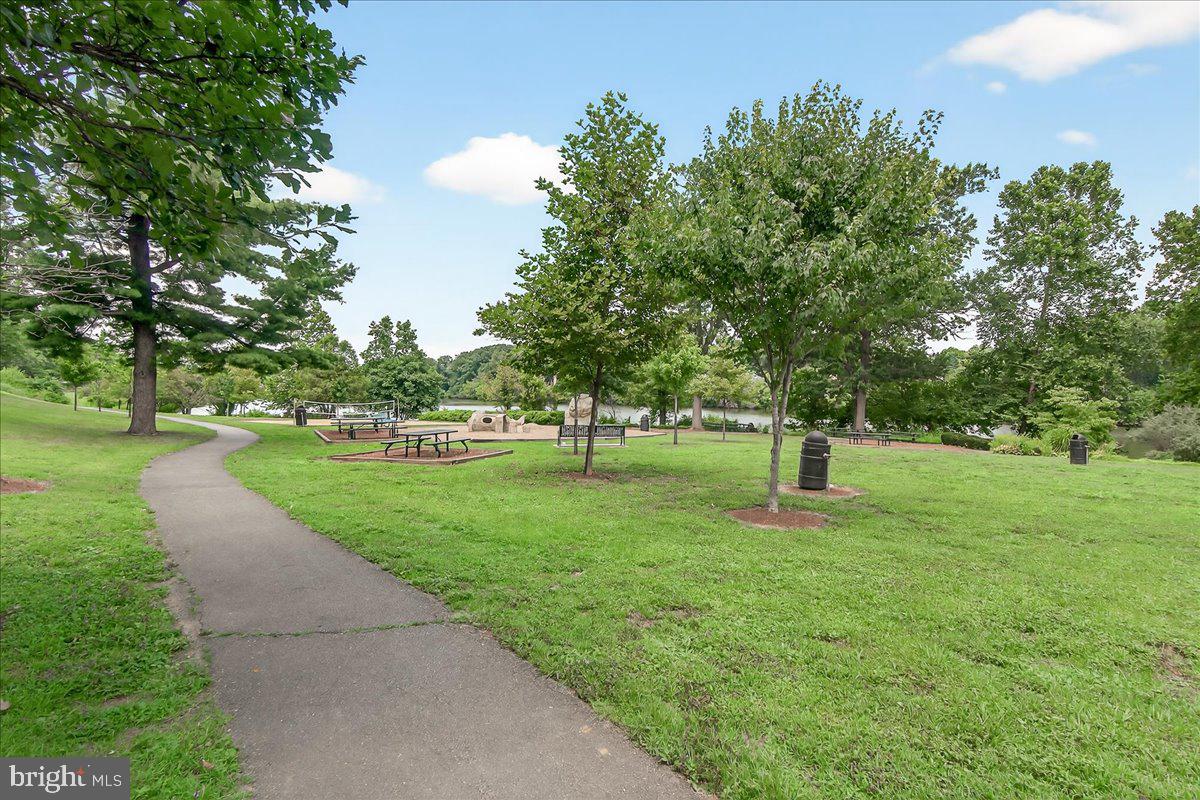 9865 LAKE SHORE DRIVE