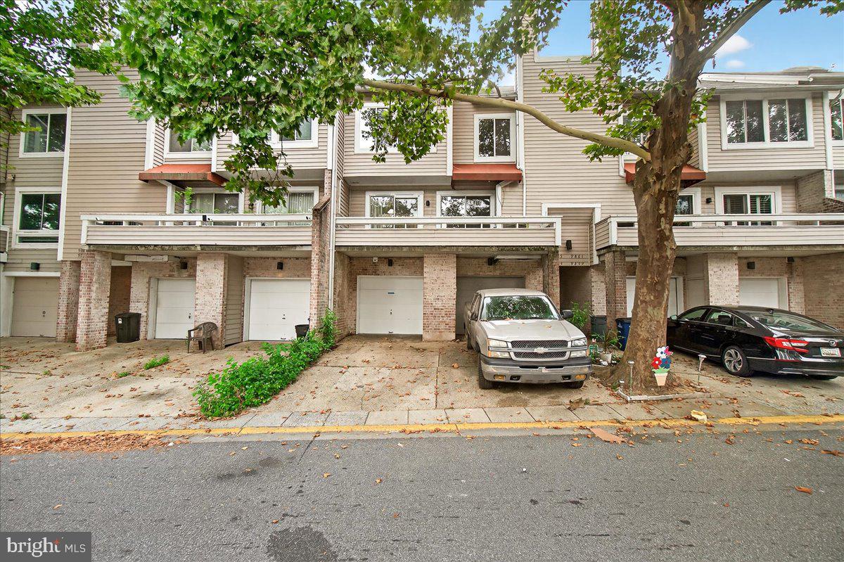 9865 LAKE SHORE DRIVE