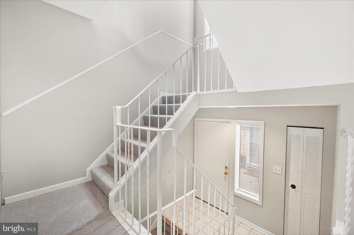 9865 LAKE SHORE DRIVE