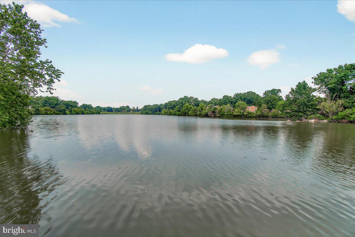 9865 LAKE SHORE DRIVE