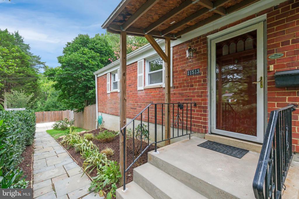 11513 Ashley Dr