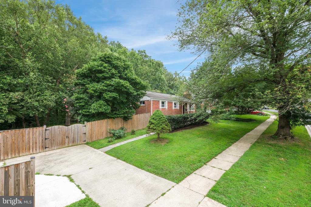 11513 Ashley Dr