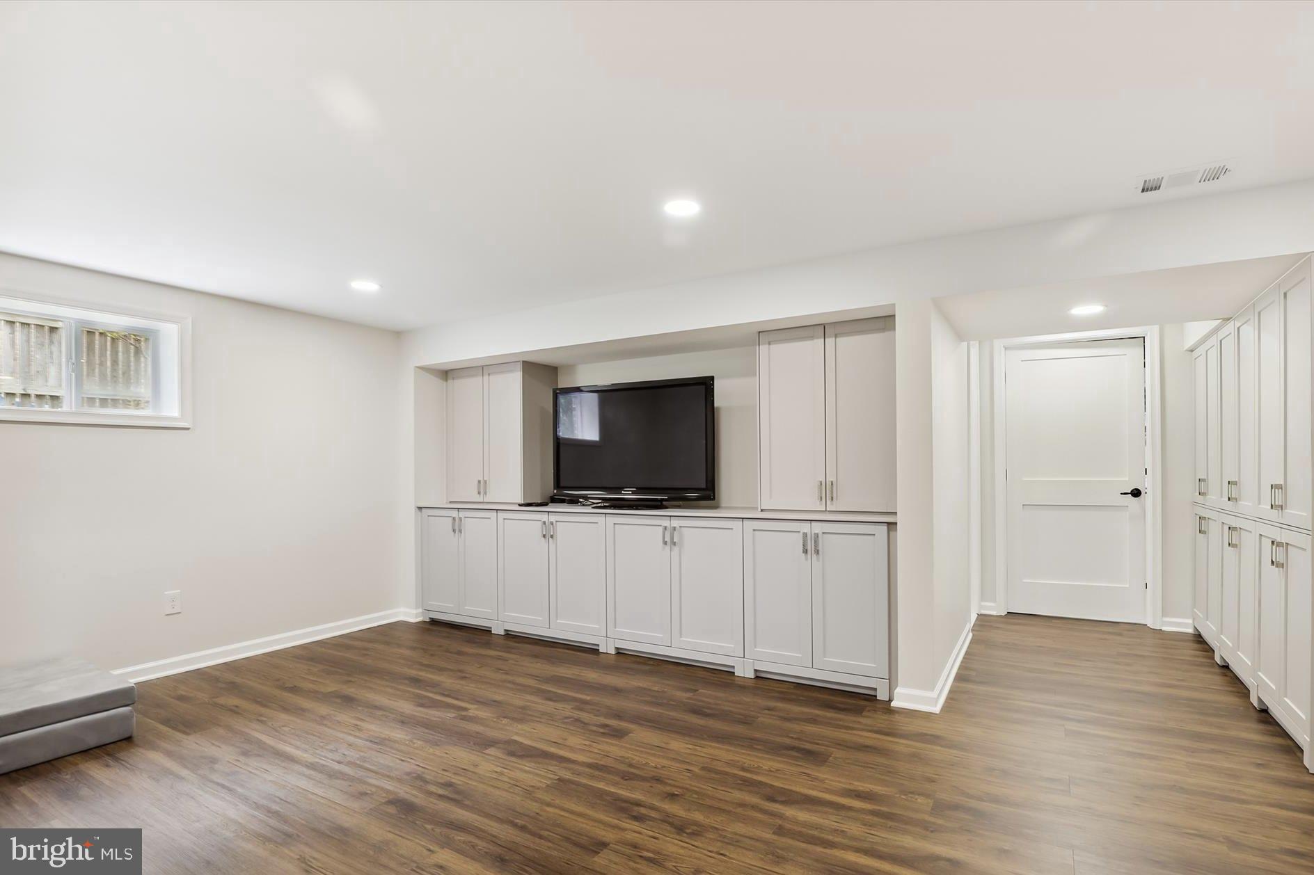 11310 ROLLING HOUSE ROAD