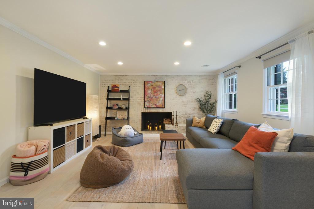 11506 STONEWOOD LANE