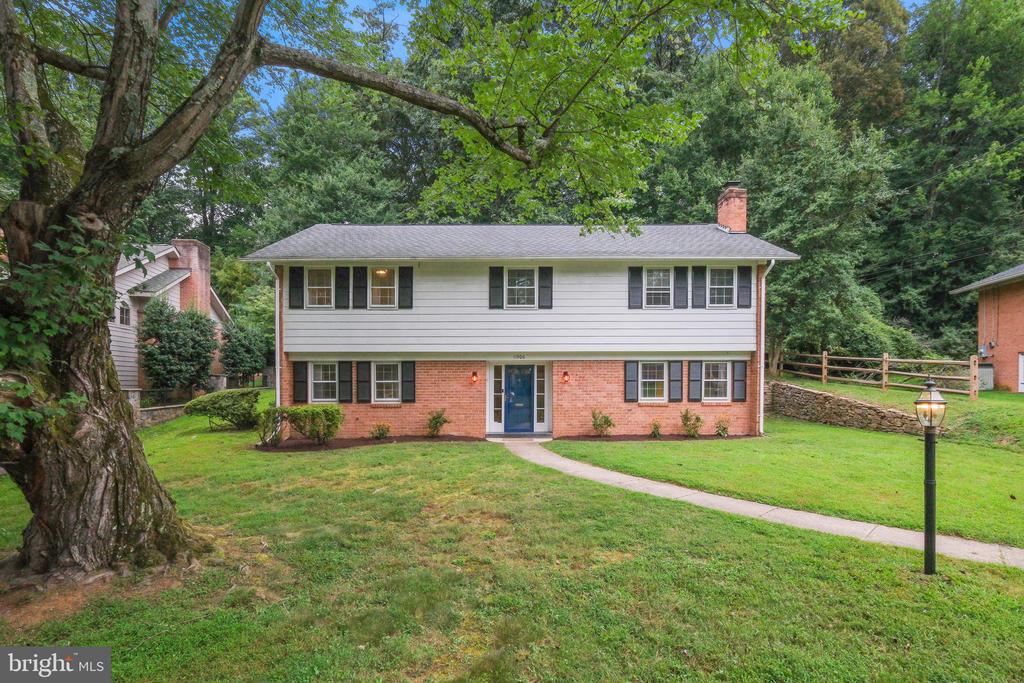 11506 STONEWOOD LANE