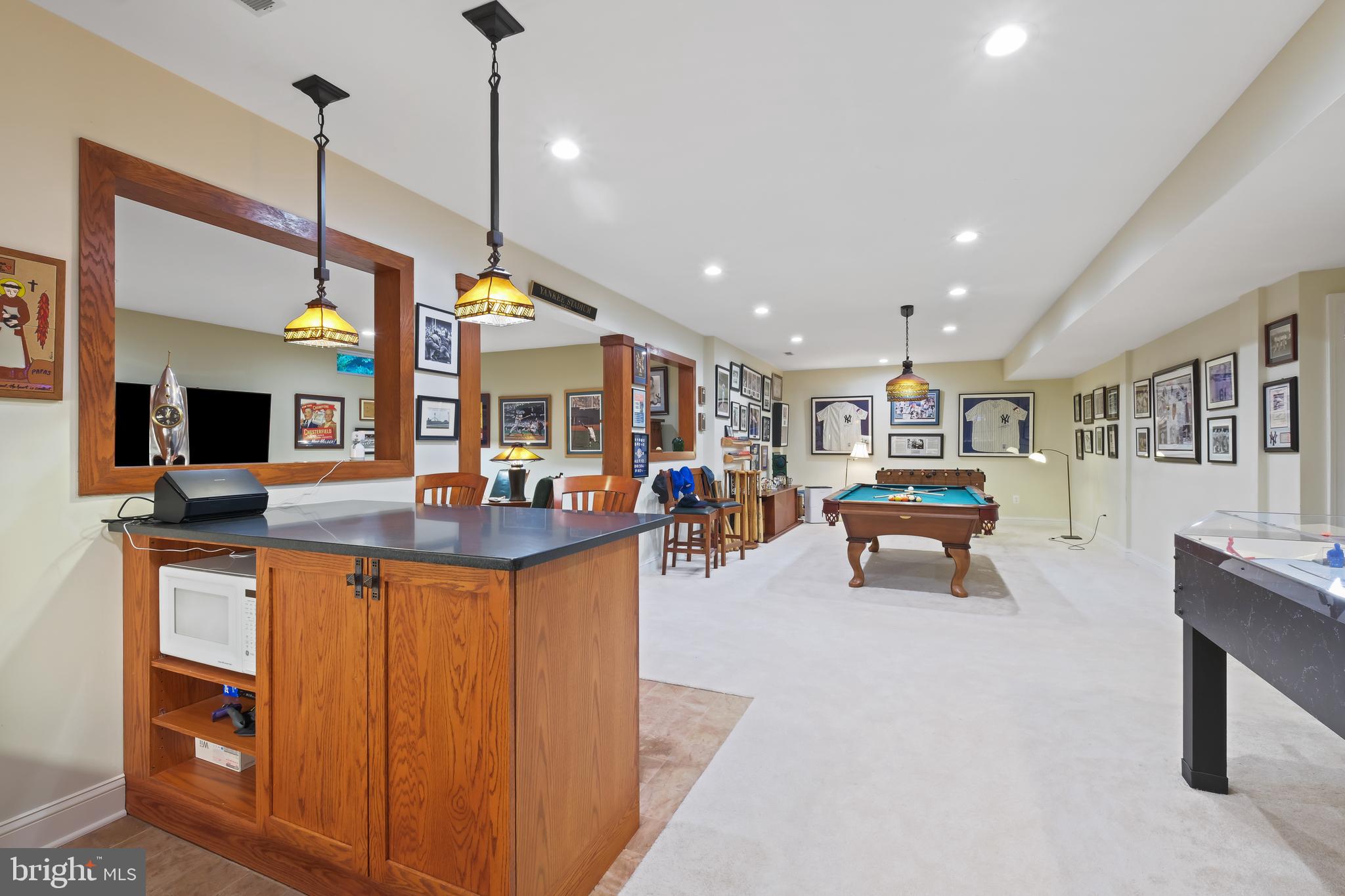 10405 SANDRINGHAM COURT