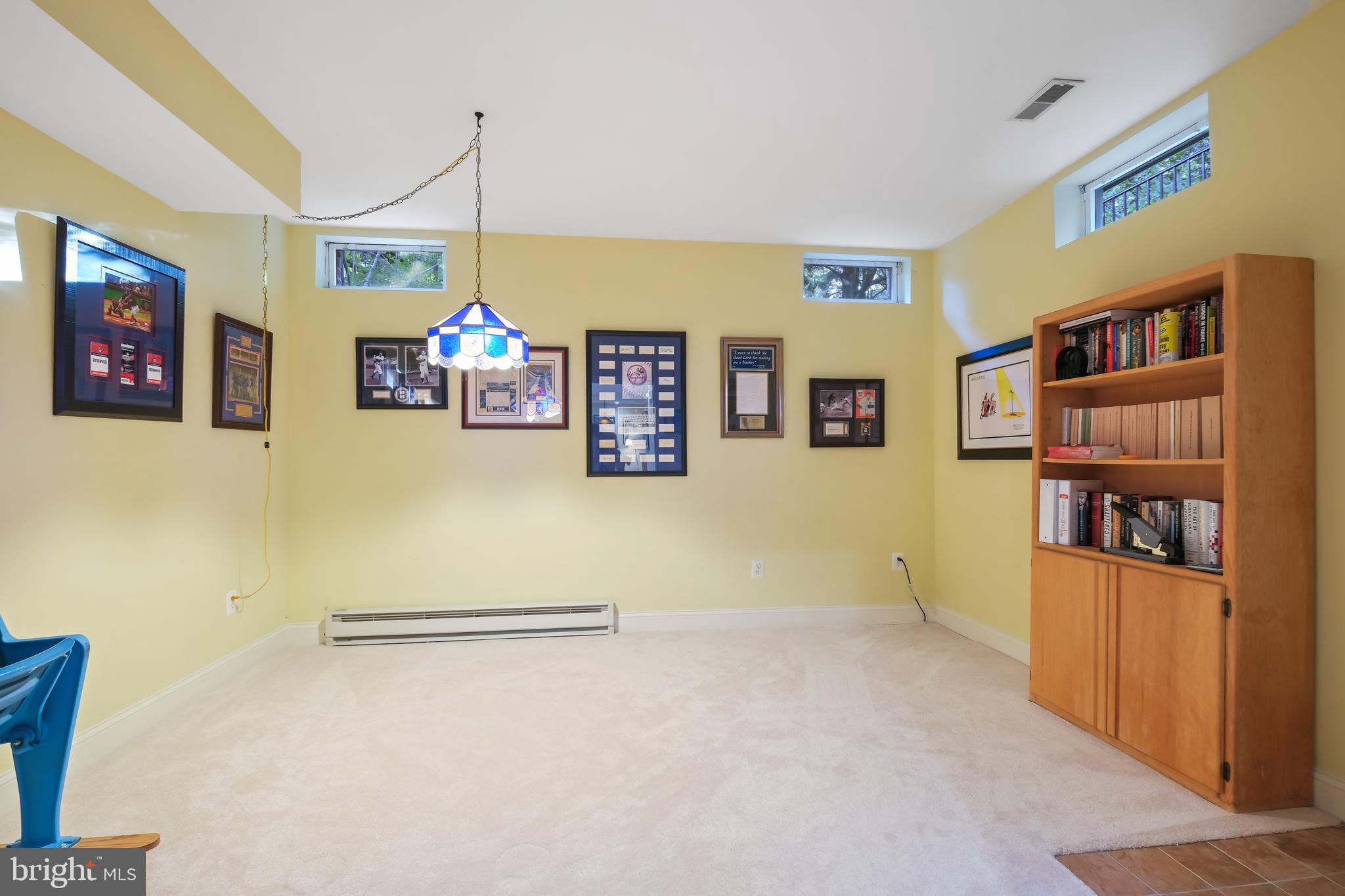 10405 SANDRINGHAM COURT